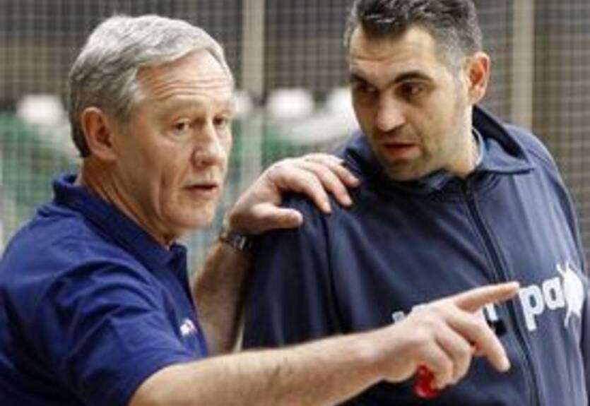 Гандбол. Соперник сборной Украины остался без главного тренера