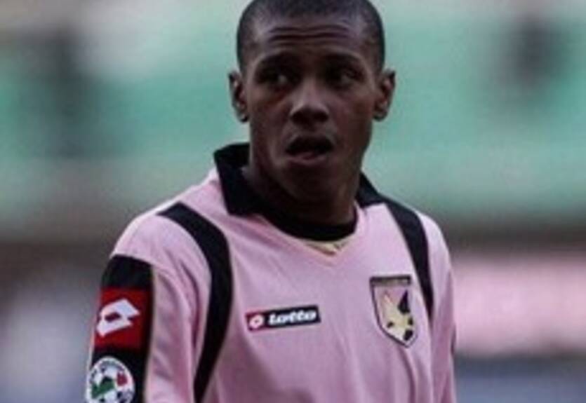 Эрнандес останется в Палермо