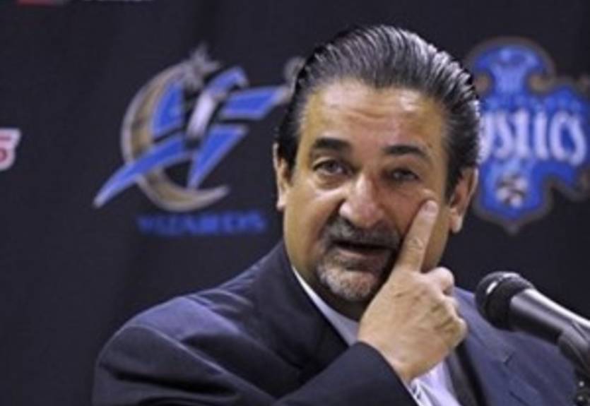 Уизардс могут сменить название