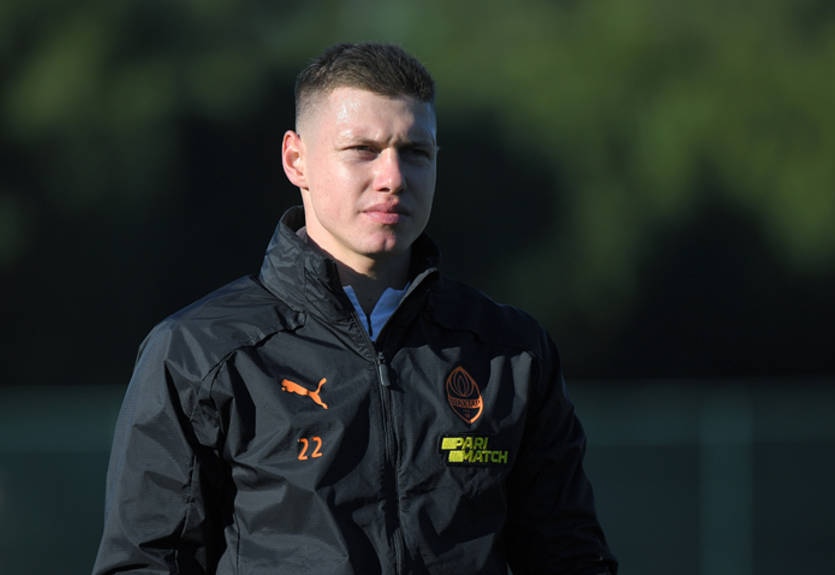 Игроки Шахтера окунулись в Средиземное море на Крещение