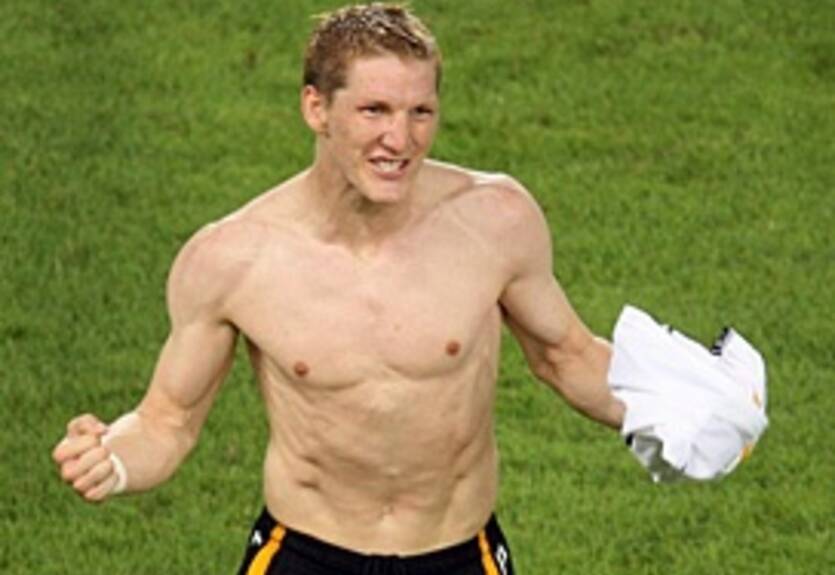 Лам: &quot;Отсутствие Швайнштайгера весьма болезненно&quot;