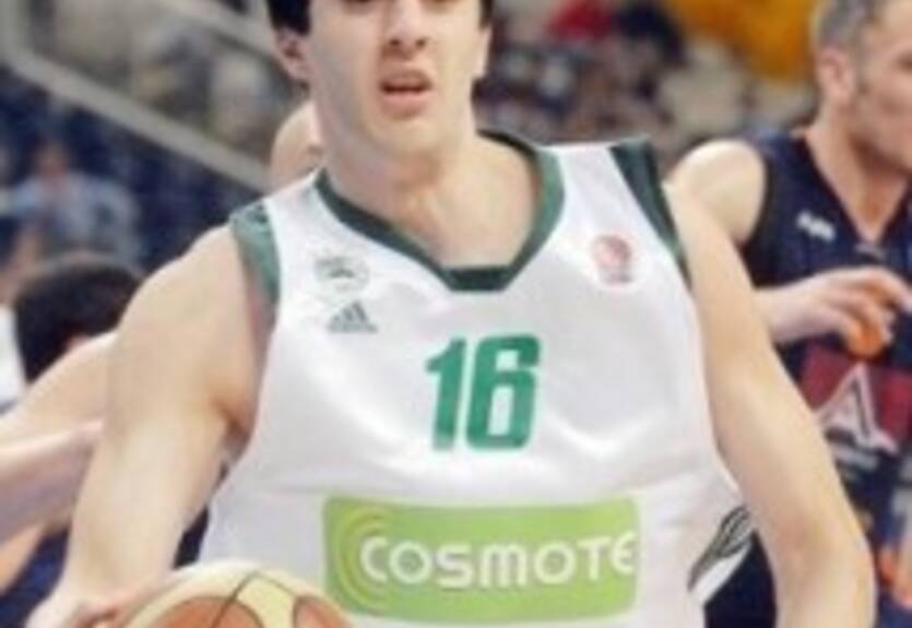 Панатинаикос сдаст центрового в аренду