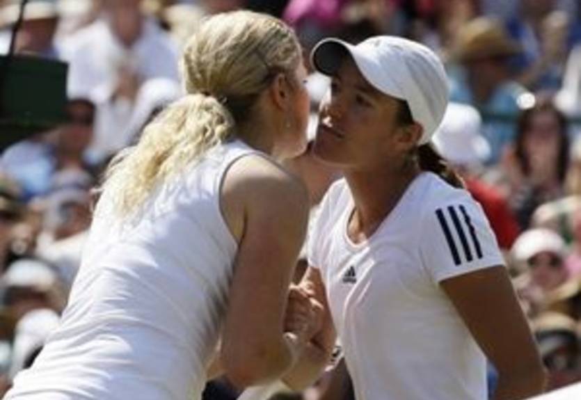 Энен вернется на корт в декабре