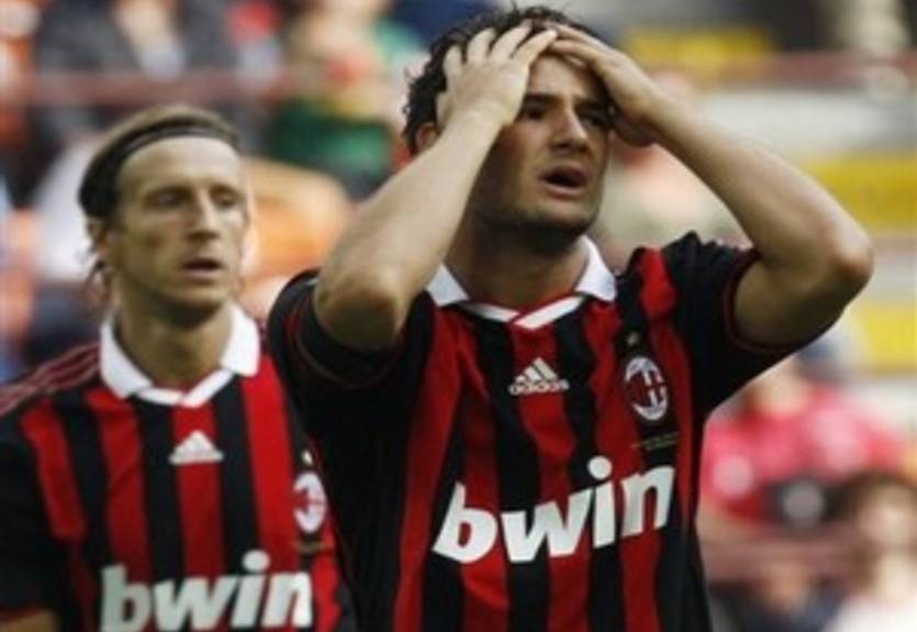 Амброзини пропустит три недели