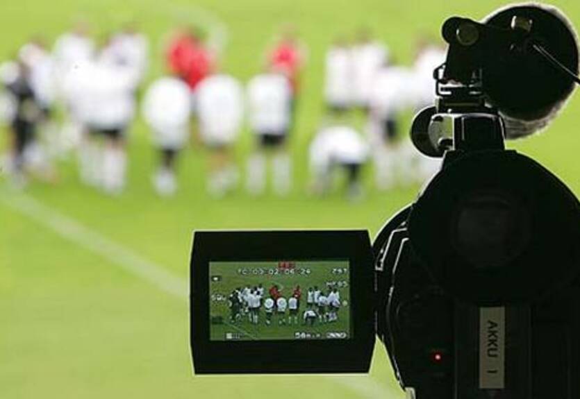 Этот день в истории футбола. Игра на ТВ