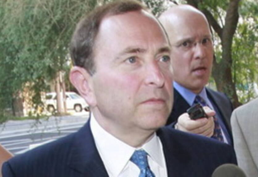 НХЛ не собирается вмешиваться в вопрос постройки арены в Квебеке