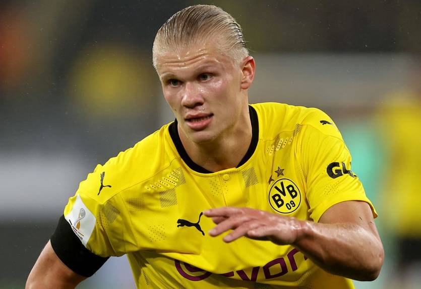 Холанд раздавал автографы фанатам с морковкой во рту