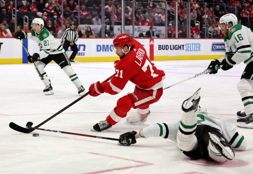 НХЛ: Даллас в овертайме справился с Детройтом, Айлендерс разгромили Аризону