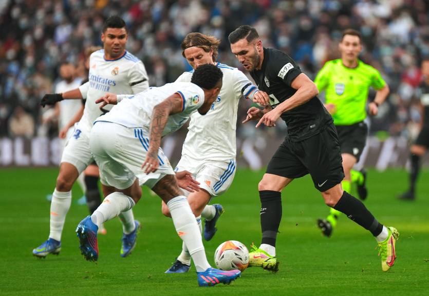 Реал вырвал ничью в матче Эльче в концовке встречи