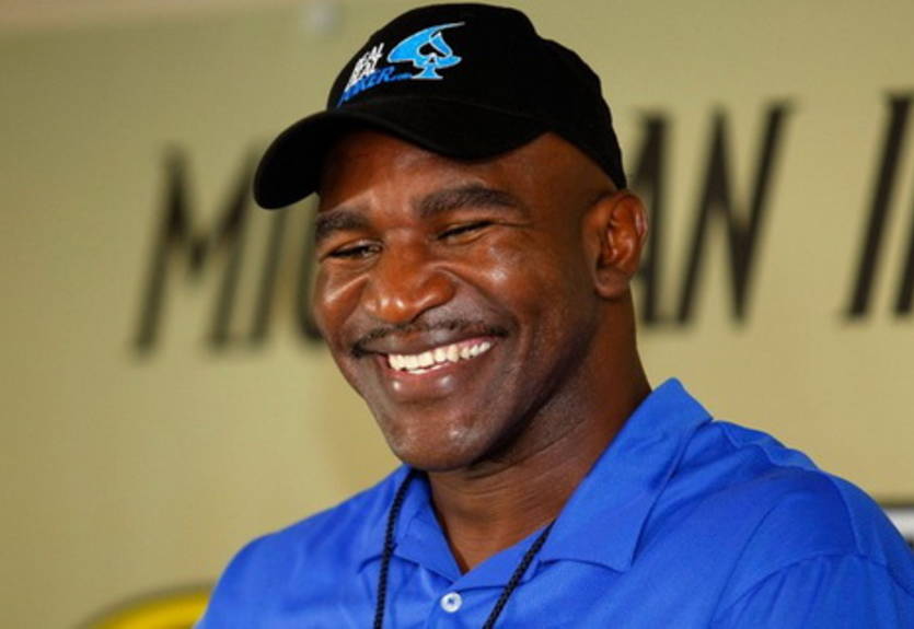 Холифилд вызывает Кличко и Хэя на бой