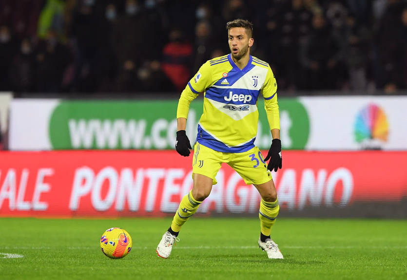 Ювентус отказался продавать Бентанкура в Астон Виллу Ювентус отказался продавать Бентанкура в Астон Виллу