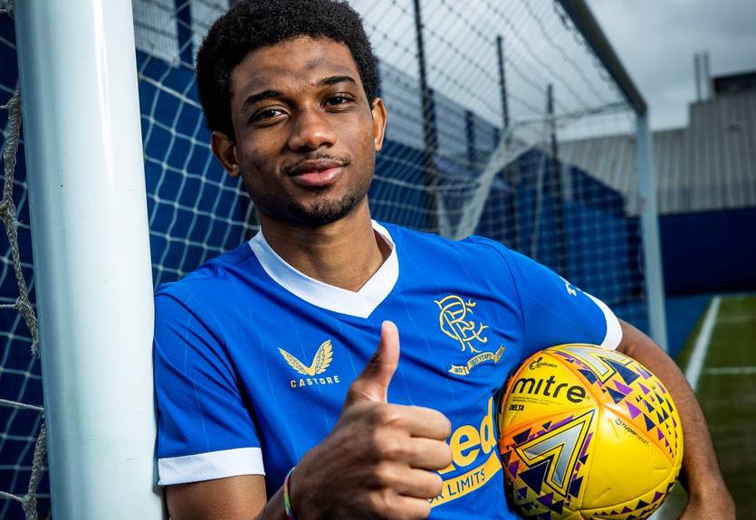 Игрок Рейнджерс, арендованный у Манчестер Юнайтед, отличился в первом же матче