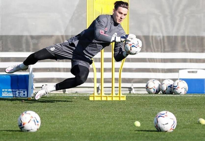 Лунин попал в заявку Реала на матч Кубка Испании