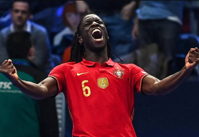 Португалия вышла в финал чемпионата Европы