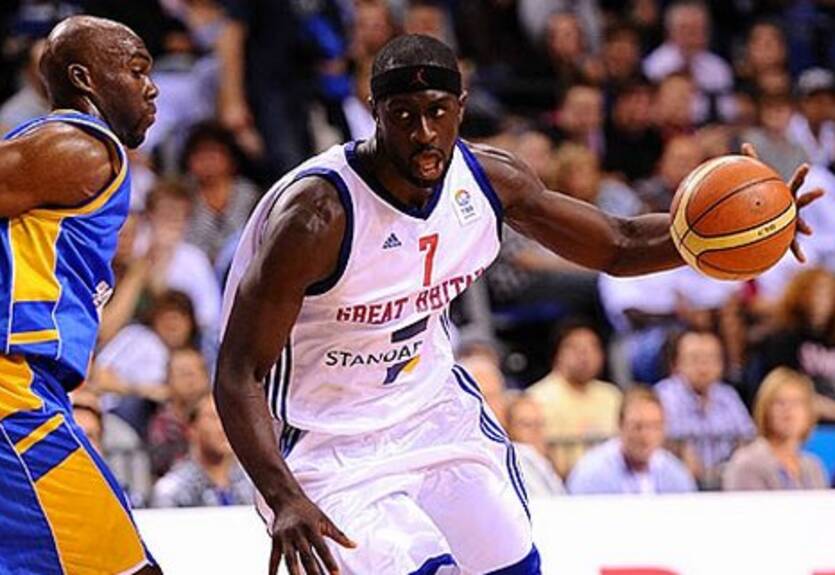 ЧЕ-2011. Важнейшая победа Италии, сумасшедший дабл-дабл Менса-Бонсу