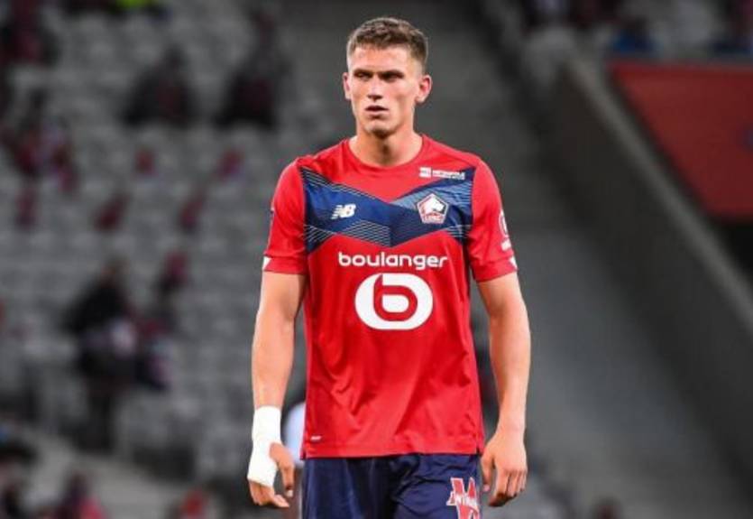 Милан нацелился на подписание центрбека Лилля