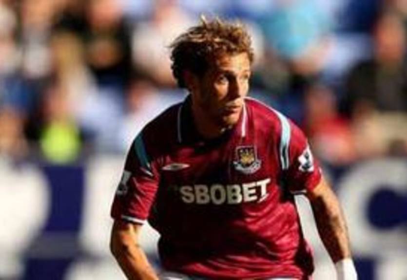 Нападающий Вест Хэма близок к переходу в Брешиа