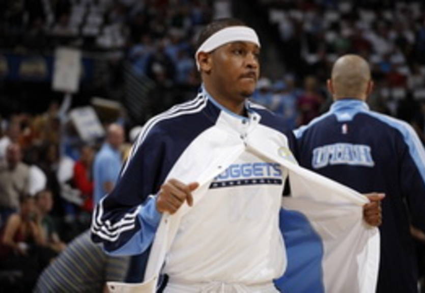 Денвер пытается уговорить Энтони