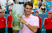 Федерер берет второй титул в году