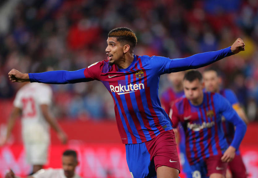 Защитник Барселоны восстановился от травмы и готов вернуться на поле