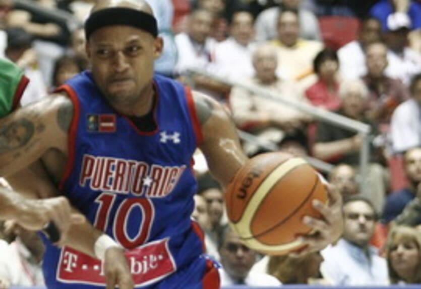 Два защитника Пуэрто-Рико покинули сборную