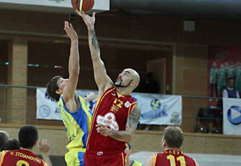 ЧЕ-2011. Украина уступает в четвертый раз