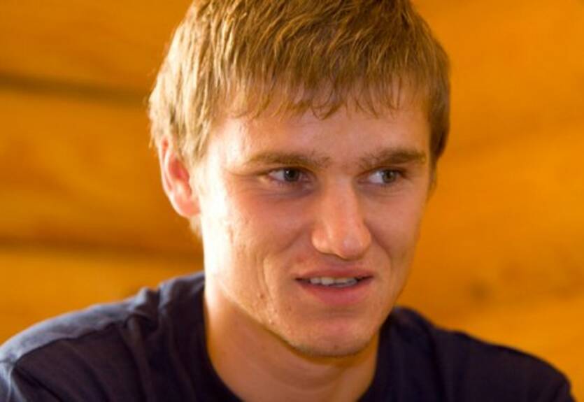 Официально. Гладкий подписал четырехлетний контракт с Днепром