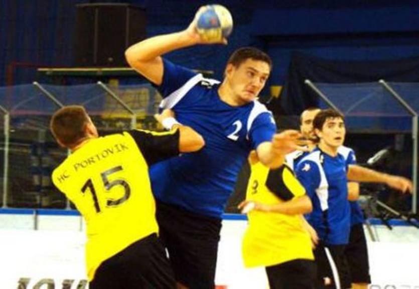 Гандбол. Портовик побеждает россиян, ЗТР разгромлен белорусами