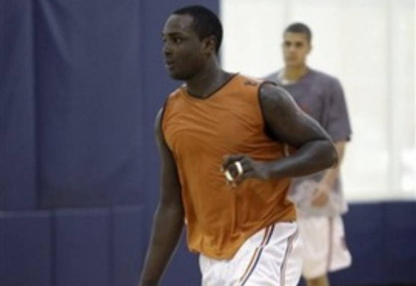 Лейкерс подпишут еще одного новичка