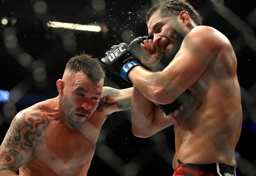 Ковингтон победил Масвидаля в главном событии UFC 272