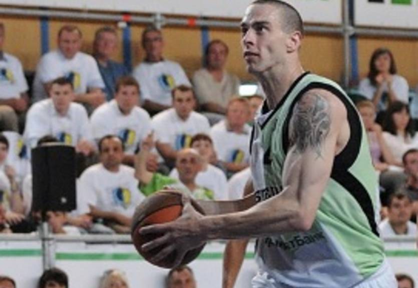 Лимож подписал игрока Будивельника