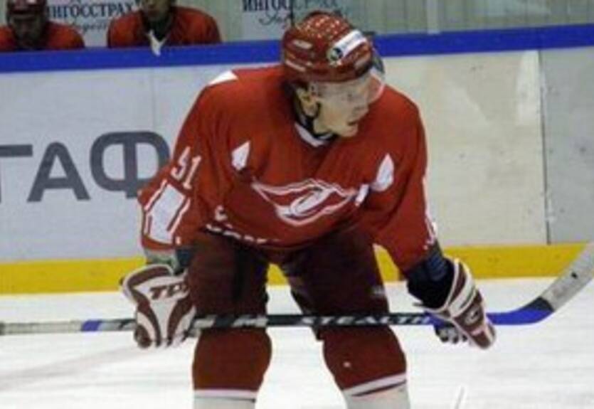 Спартак заключил контракт с Юньковым