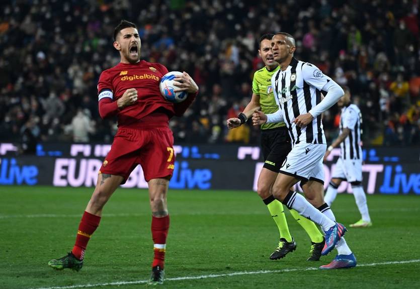 Пенальти на последних минутах спас Рому от поражения Удинезе