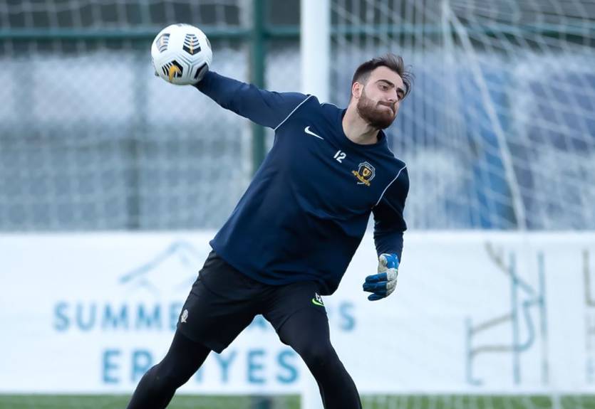 Голкипер Днепра-1 перебрался в чемпионат Нидерландов