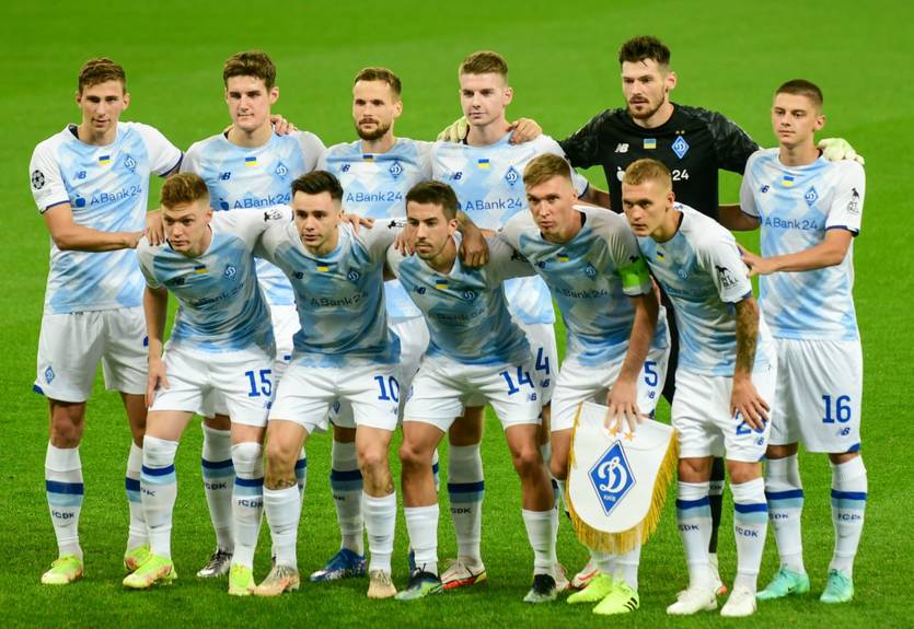 Игроки Динамо приобрели автомобиль для украинских разведчиков