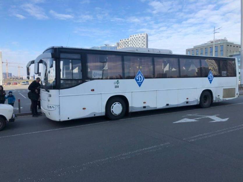 Динамо помогло вынужденным переселенцам / ФК Динамо Киев
