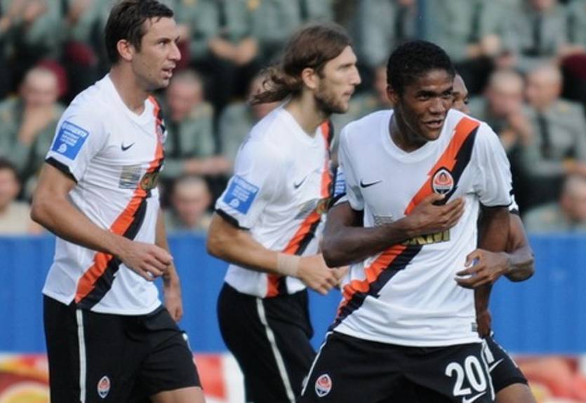 Шахтер переиграл киевский Арсенал