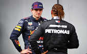 "Я знаю, что у тебя проколоты соски": Хэмилтон и Ферстаппен обменялись шутками о запрете на украшения в гонке
