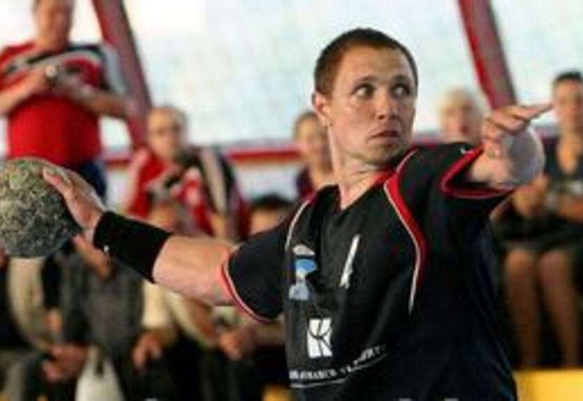 Гандбол. Портовик сыграет одновременно в двух турнирах