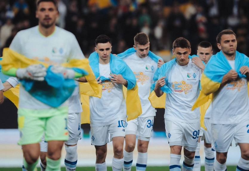 Динамо отменило матч со Стяуа из-за высказываний президента румынского клуба о полке Азов