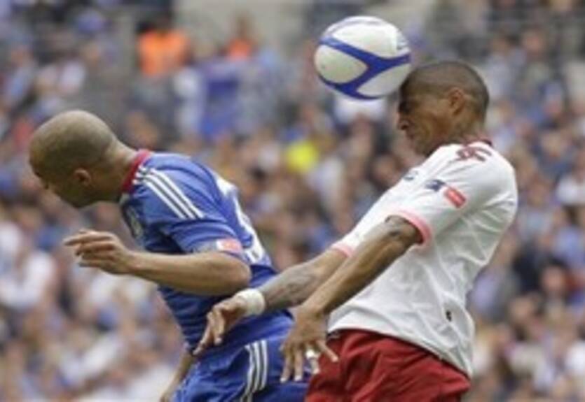 Челси несет потери