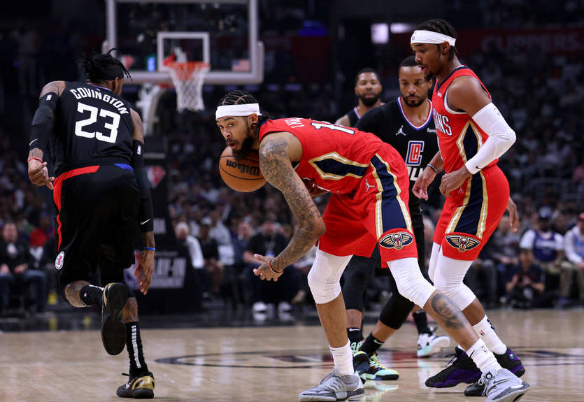 НБА: Атланта и Новый Орлеан вышли в плей-офф