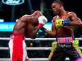 Спенс победил Угаса техническим нокаутом в десятом раунде
