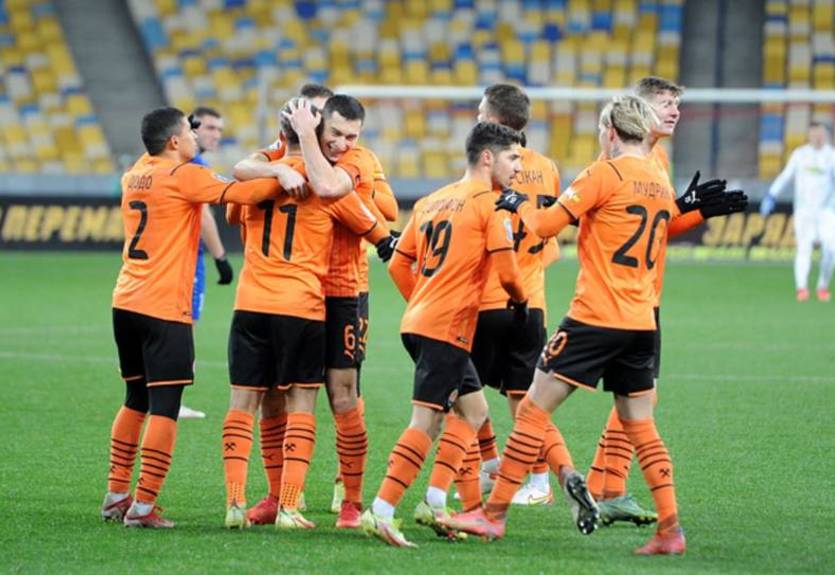 Фенербахче - Шахтер: видео онлайн-трансляция благотворительного матча