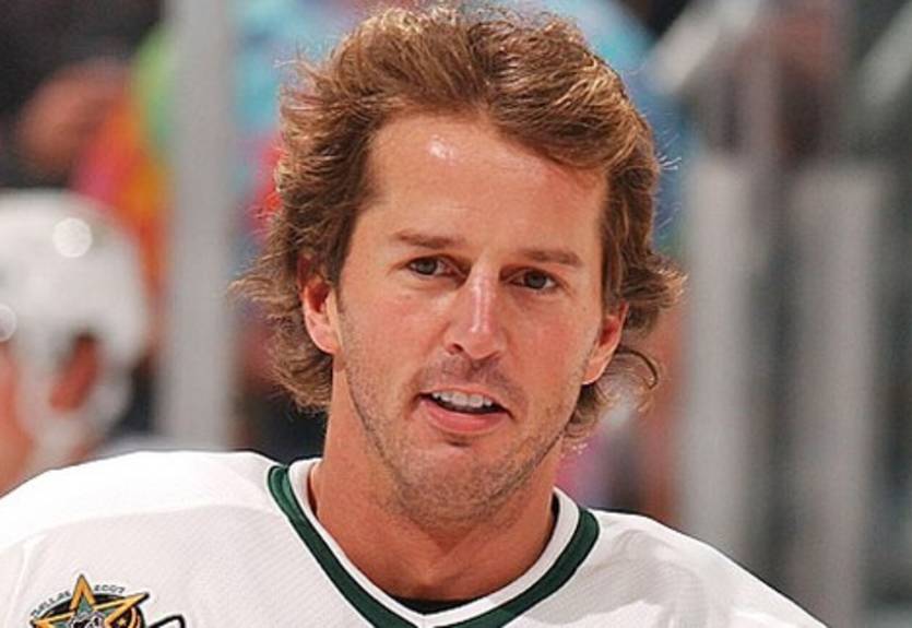 Модано определится с будущим в начале августа