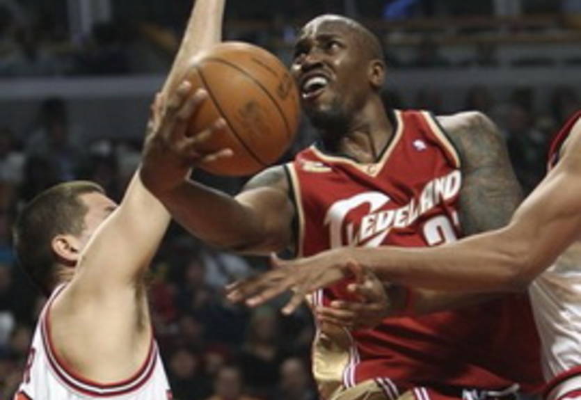 ЛеБрон зовет форварда Кливленда в Майами