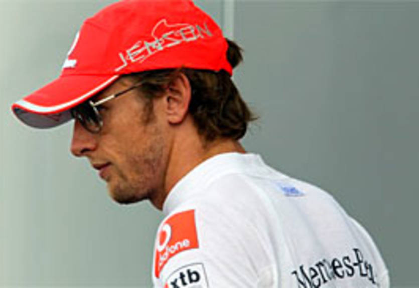 Баттон обеспокоен темпами развития конкурентов