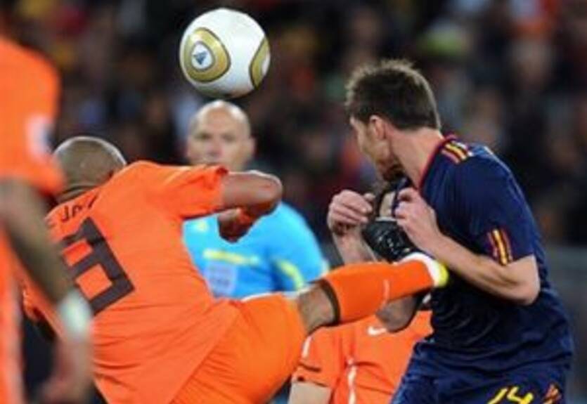 Алонсо: "Так жестко на мне еще не фолили"