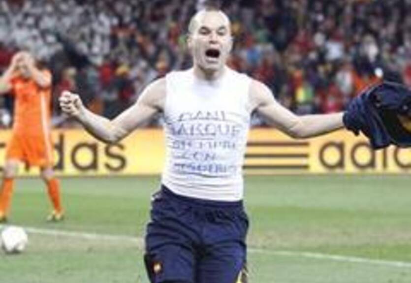 Иньеста посвятил гол Харке