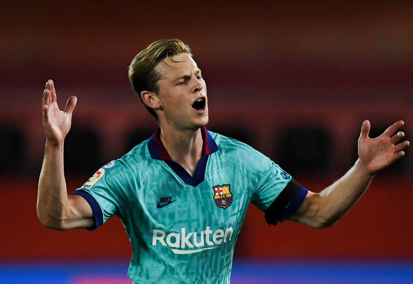 На пути Френки Де Йонга в Манчестер Юнайтед стоит одна преграда